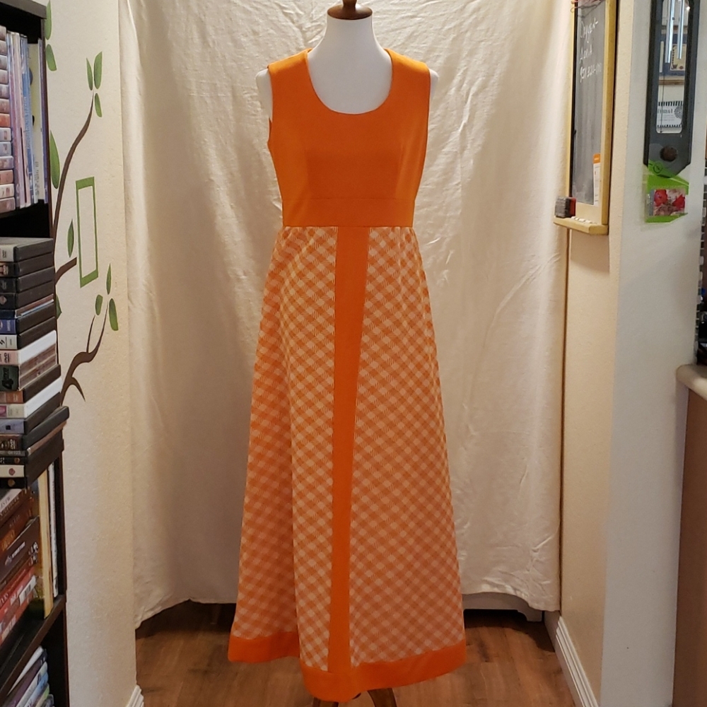 Vintage 1970s dress